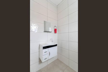 Banheiro de apartamento para alugar com 1 quarto, 52m² em Vila das Belezas, São Paulo