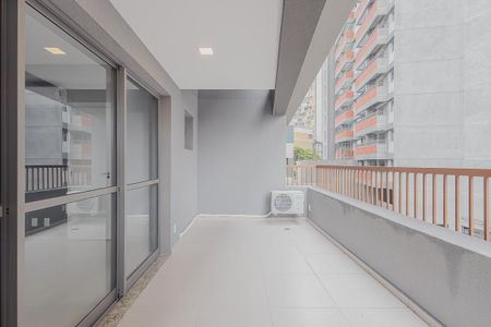 Varanda de kitnet/studio à venda com 1 quarto, 35m² em Vila Madalena, São Paulo
