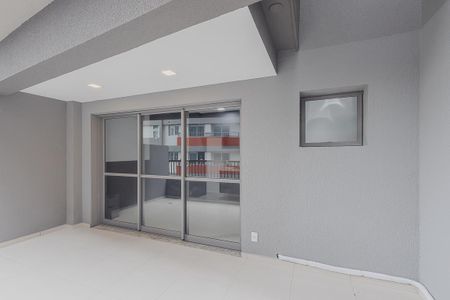 Varanda de kitnet/studio à venda com 1 quarto, 35m² em Vila Madalena, São Paulo