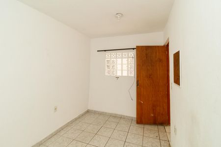 Quarto de casa para alugar com 1 quarto, 250m² em Vila Nova Galvão, São Paulo