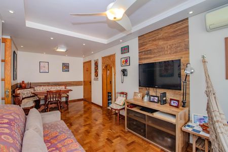 Sala de apartamento à venda com 3 quartos, 94m² em Petrópolis, Porto Alegre