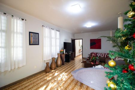Sala de casa para alugar com 3 quartos, 360m² em Vila Trujillo, Sorocaba