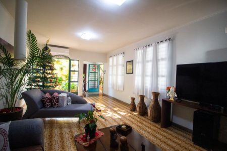 Sala de casa para alugar com 3 quartos, 360m² em Vila Trujillo, Sorocaba