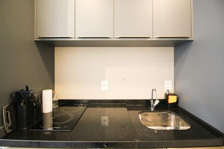 Cozinha de kitnet/studio para alugar com 1 quarto, 29m² em Itaim Bibi, São Paulo