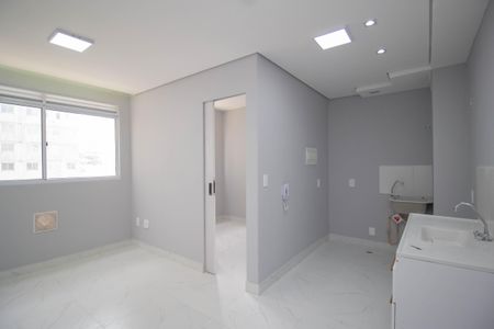 Sala de apartamento para alugar com 2 quartos, 33m² em Jardim Pereira Leite, São Paulo