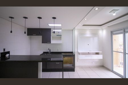 Sala/Cozinha de apartamento para alugar com 1 quarto, 37m² em Vila Alpina, São Paulo