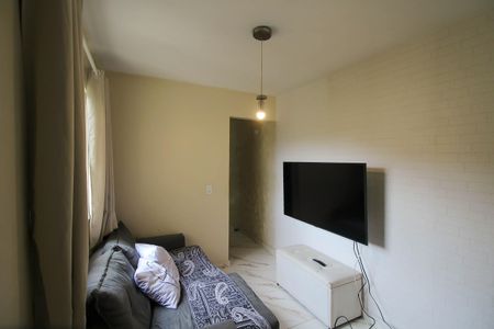 Sala de apartamento à venda com 2 quartos, 44m² em Jardim Dona Sinha, São Paulo