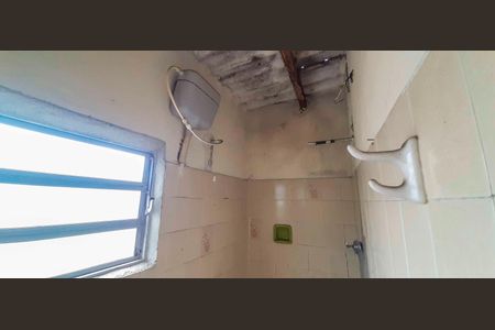 Banheiro de casa para alugar com 1 quarto, 25m² em Novo Osasco, Osasco