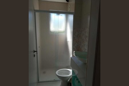 Banheiro de apartamento para alugar com 2 quartos, 60m² em Lajeado, Cotia