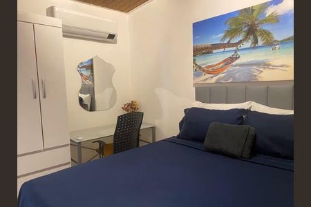 Quarto de apartamento para alugar com 2 quartos, 50m² em Jacutinga, Mesquita