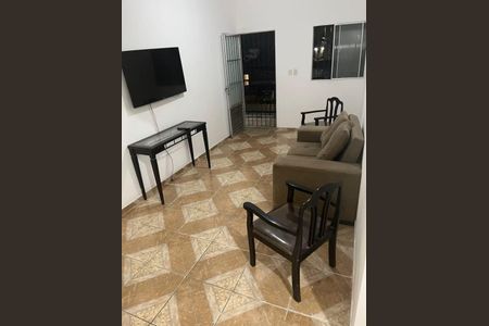 Sala de casa para alugar com 2 quartos, 68m² em Jacutinga, Mesquita