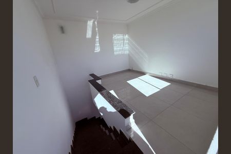 Apartamento para alugar com 3 quartos, 200m² em Bairro da Glória, Contagem