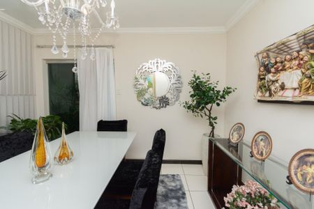 Sala de Jantar de casa para alugar com 4 quartos, 222m² em Jardim Riacho das Pedras, Contagem