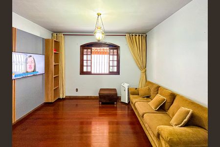 Casa à venda com 3 quartos, 181m² em Santa Amelia, Belo Horizonte