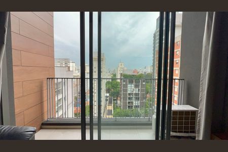 Varanda de kitnet/studio à venda com 1 quarto, 25m² em Pinheiros, São Paulo