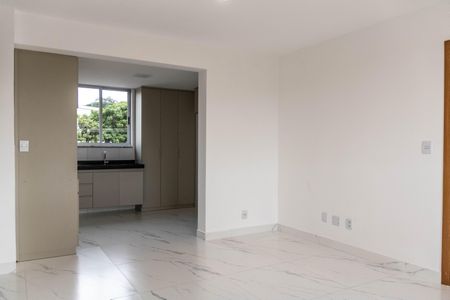 Sala de apartamento para alugar com 3 quartos, 70m² em Salgado Filho, Belo Horizonte