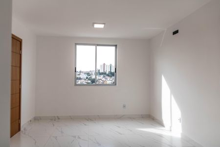 Sala de apartamento para alugar com 3 quartos, 70m² em Salgado Filho, Belo Horizonte