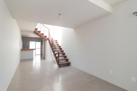 Sala de casa para alugar com 2 quartos, 110m² em Ipanema, Porto Alegre