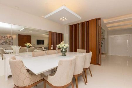 Casa à venda com 4 quartos, 900m² em Barra da Tijuca, Rio de Janeiro