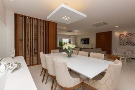 Casa à venda com 4 quartos, 900m² em Barra da Tijuca, Rio de Janeiro