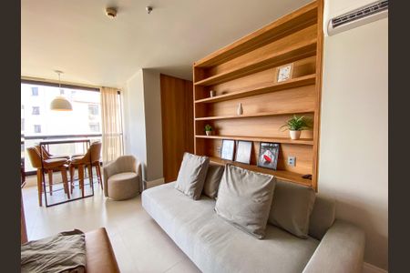 Sala de apartamento à venda com 2 quartos, 45m² em Nova Piraju, São Paulo
