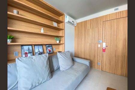 Sala de apartamento à venda com 2 quartos, 45m² em Nova Piraju, São Paulo