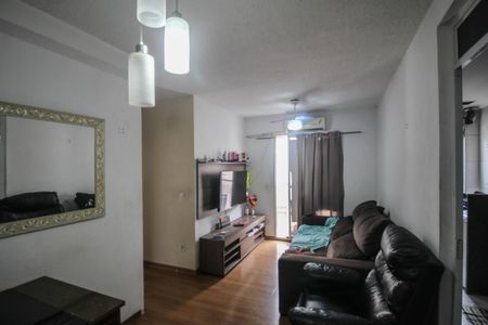 Sala de apartamento para alugar com 3 quartos, 56m² em Centro, Belford Roxo