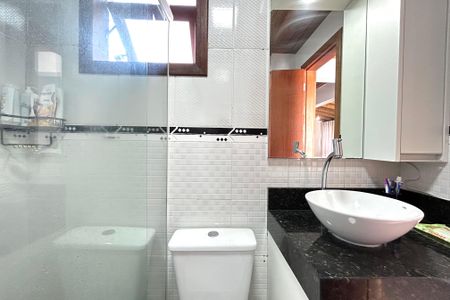 Banheiro de casa para alugar com 2 quartos, 70m² em Campeche, Florianópolis