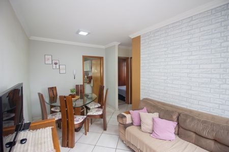 Sala de apartamento à venda com 2 quartos, 50m² em Centro, Contagem