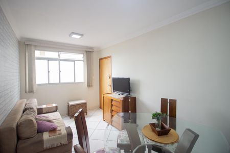 Sala de apartamento à venda com 2 quartos, 50m² em Centro, Contagem