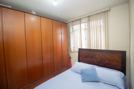 Quarto 1 de apartamento à venda com 2 quartos, 50m² em Centro, Contagem