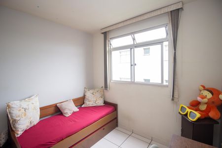 Quarto 2 de apartamento à venda com 2 quartos, 50m² em Centro, Contagem