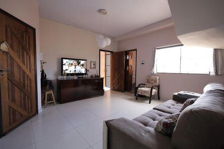 Sala de casa à venda com 3 quartos, 178m² em Jardim Guarará, Santo André