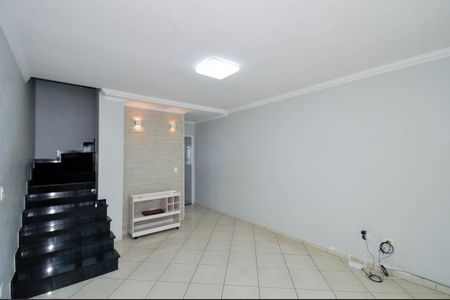 Sala de casa à venda com 2 quartos, 88m² em Jardim Maia, Guarulhos