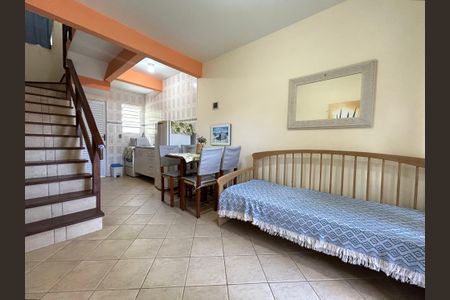 Sala de apartamento para alugar com 1 quarto, 70m² em Campeche Leste, Florianópolis