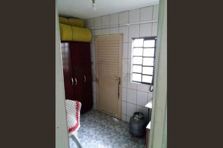 Casa à venda com 3 quartos, 138m² em Jardim Maria Duarte, São Paulo