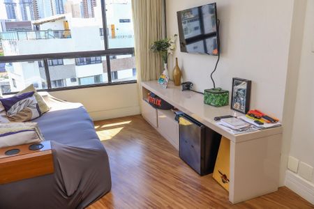 Sala de apartamento para alugar com 3 quartos, 90m² em Caminho das Árvores, Salvador