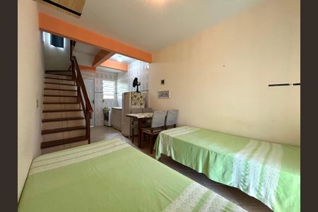Sala de apartamento para alugar com 1 quarto, 70m² em Campeche Leste, Florianópolis