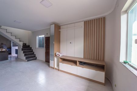 Sala de casa à venda com 3 quartos, 330m² em Aricanduva, São Paulo