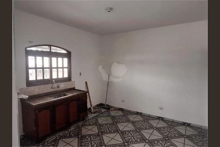 Casa à venda com 3 quartos, 242m² em Vila Bancaria, São Paulo