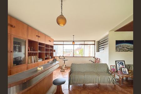 Sala de casa para alugar com 3 quartos, 300m² em Jardim Lindóia, Porto Alegre