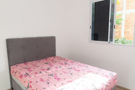 Quarto 1 de apartamento para alugar com 2 quartos, 44m² em Campo Grande, Rio de Janeiro
