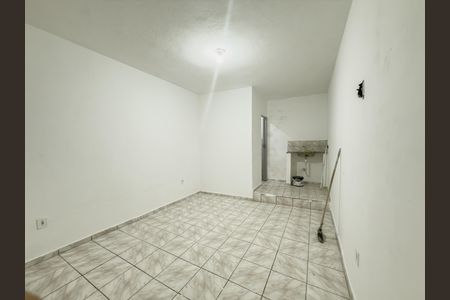 Sala/Quarto de kitnet/studio para alugar com 1 quarto, 35m² em Penha Circular, Rio de Janeiro