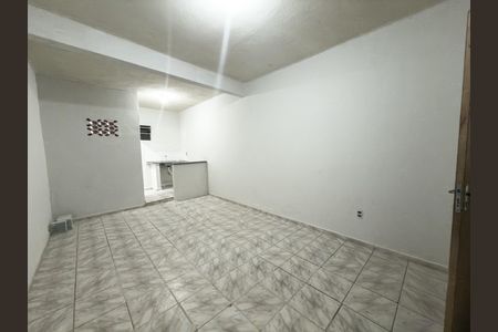 Sala/Quarto de kitnet/studio para alugar com 1 quarto, 35m² em Penha Circular, Rio de Janeiro