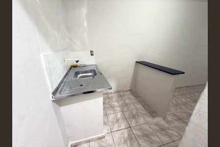 Cozinha de kitnet/studio para alugar com 1 quarto, 35m² em Penha Circular, Rio de Janeiro