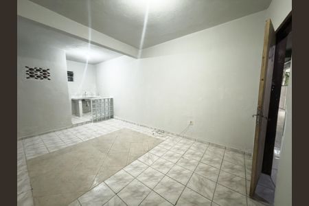 Sala/Quarto de kitnet/studio para alugar com 1 quarto, 35m² em Penha Circular, Rio de Janeiro