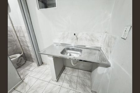Cozinha de kitnet/studio para alugar com 1 quarto, 35m² em Penha Circular, Rio de Janeiro