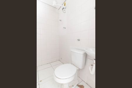 Banheiro de apartamento para alugar com 1 quarto, 42m² em Vila Romero, São Paulo