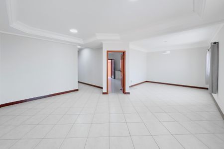 Sala de casa de condomínio para alugar com 4 quartos, 240m² em Urbanova, São José dos Campos