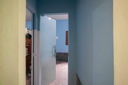 Corredor de casa para alugar com 2 quartos, 150m² em Nacional, Contagem